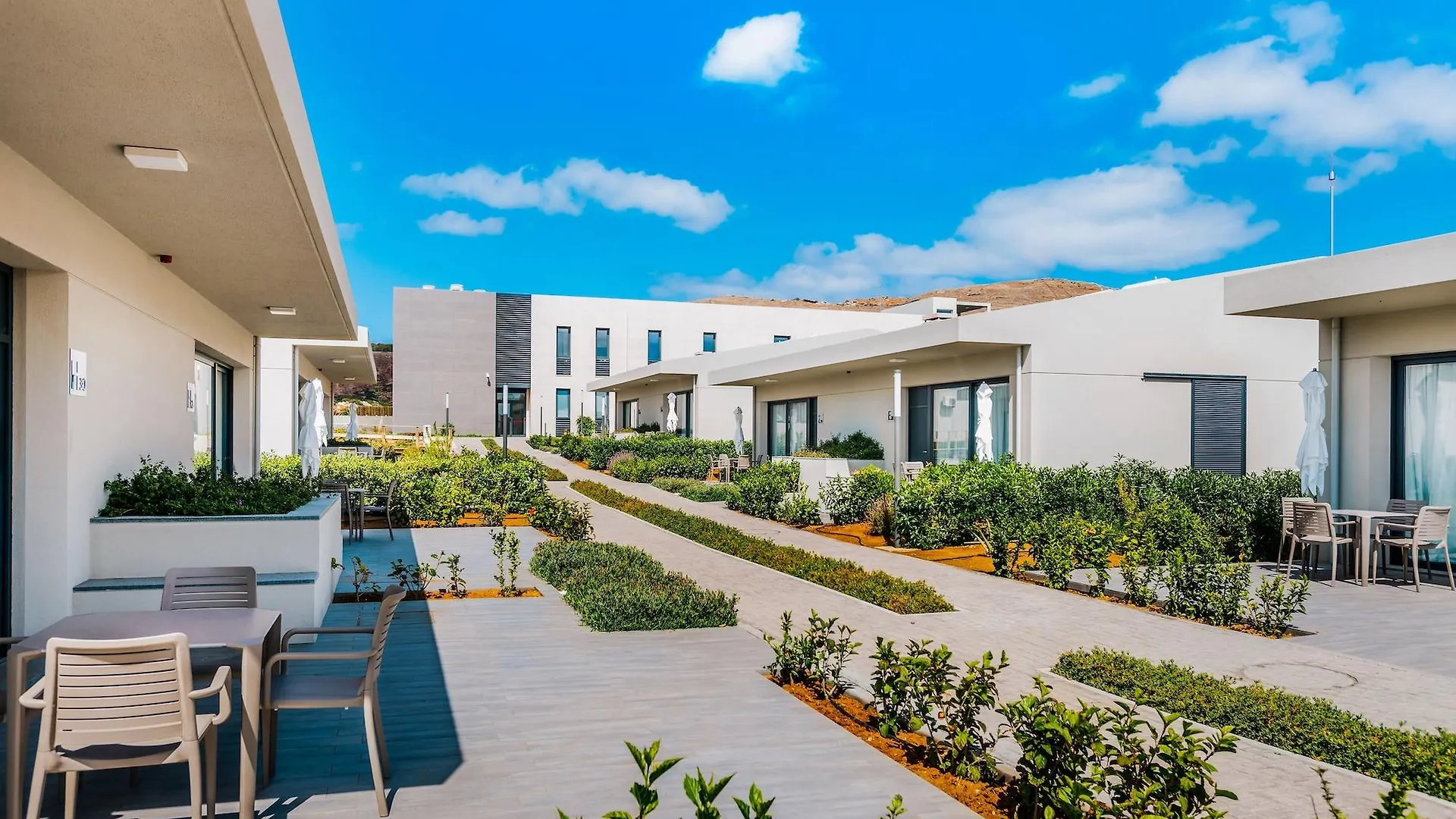 Vila Baleira Village Porto Santo 4*,